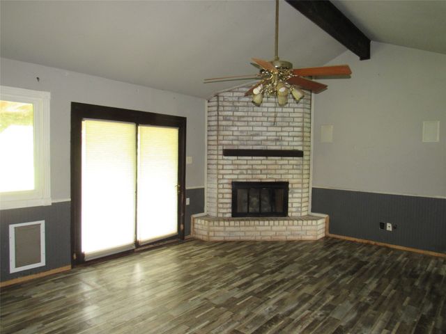 138 Quail Lake Drive E, Whitney, TX 76692