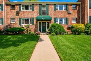1075 Fenwood Drive 3, Valley Stream, NY 11580