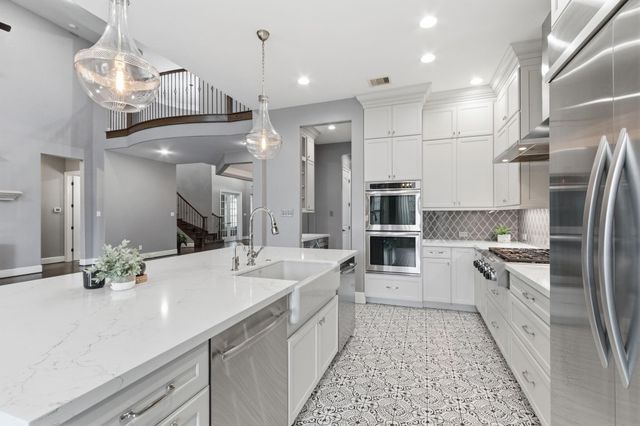 15723 Lake Iris Drive, Houston, TX 77070