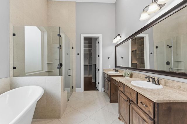 15723 Lake Iris Drive, Houston, TX 77070