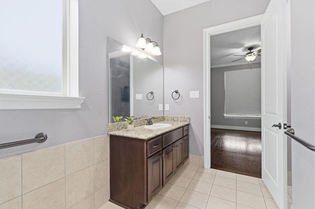 15723 Lake Iris Drive, Houston, TX 77070