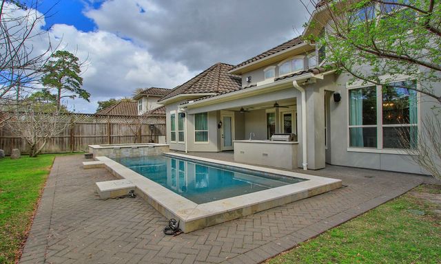 15723 Lake Iris Drive, Houston, TX 77070