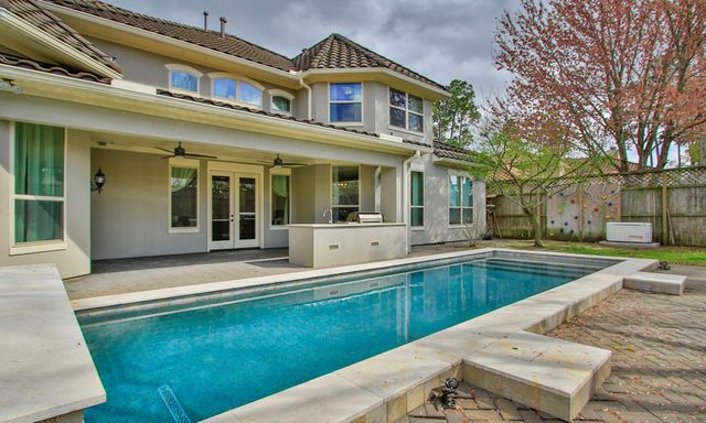 15723 Lake Iris Drive, Houston, TX 77070