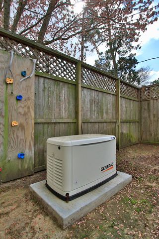 15723 Lake Iris Drive, Houston, TX 77070