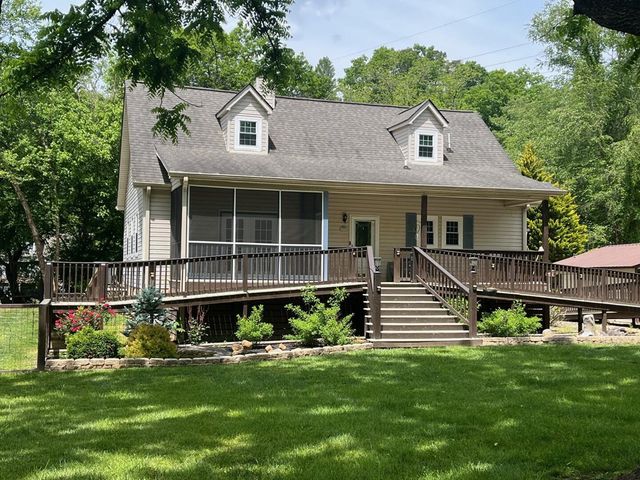 398 Smokeford Road, Murphy, NC 28906