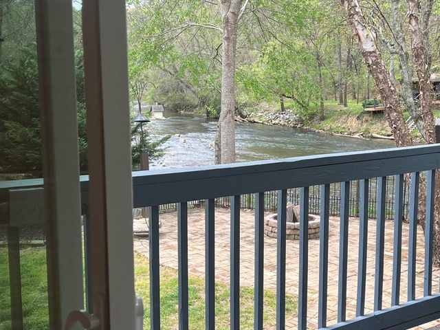 398 Smokeford Road, Murphy, NC 28906