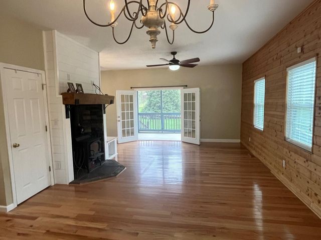 398 Smokeford Road, Murphy, NC 28906