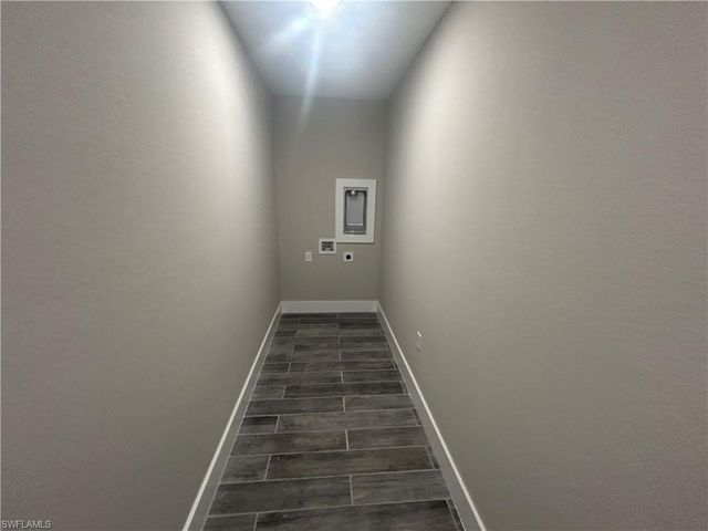4004 NE 17th AVE, Cape Coral, FL 33909