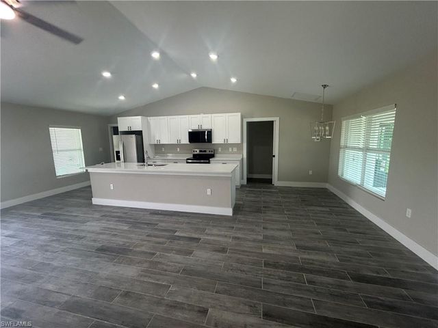 4004 NE 17th AVE, Cape Coral, FL 33909