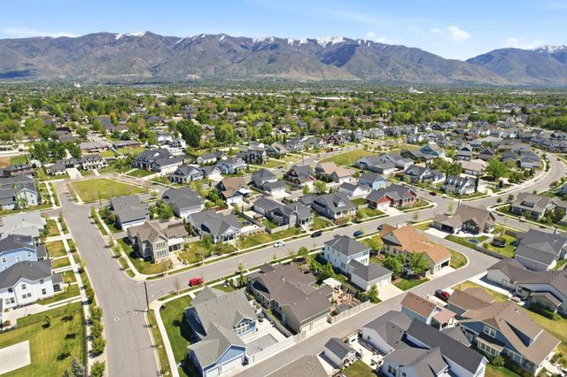 423 N JOSEPH ACRES RD, Kaysville, UT 84037