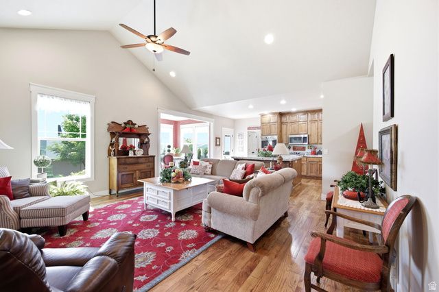 423 N JOSEPH ACRES RD, Kaysville, UT 84037