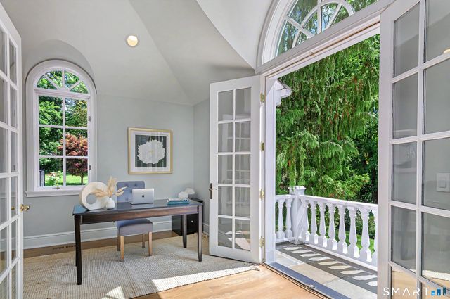 85 Manor Road, Ridgefield, CT 06877