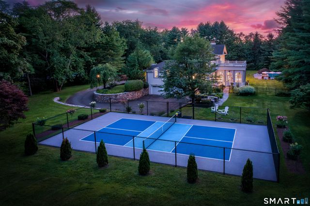 85 Manor Road, Ridgefield, CT 06877