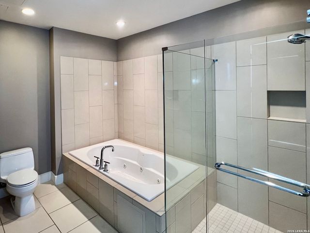 610 E Market St Unit 2607, San Antonio, TX 78205