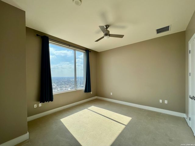 610 E Market St Unit 2607, San Antonio, TX 78205