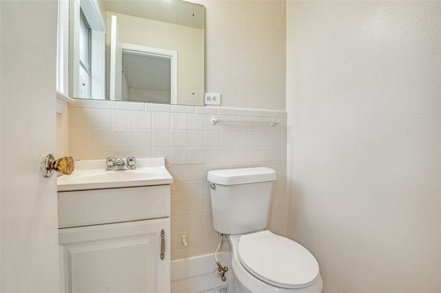 1742 E Red Bird Lane, Dallas, TX 75241