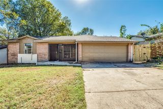 1742 E Red Bird Lane, Dallas, TX 75241