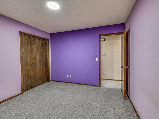 11226 Folkstone Drive, Yukon, OK 73099