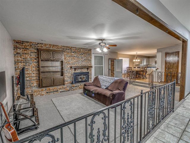 11226 Folkstone Drive, Yukon, OK 73099