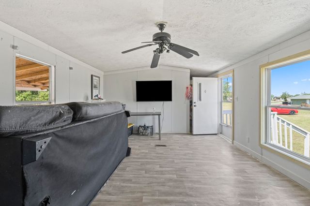 2800 Joyner Swamp Rd., Galivants Ferry, SC 29544