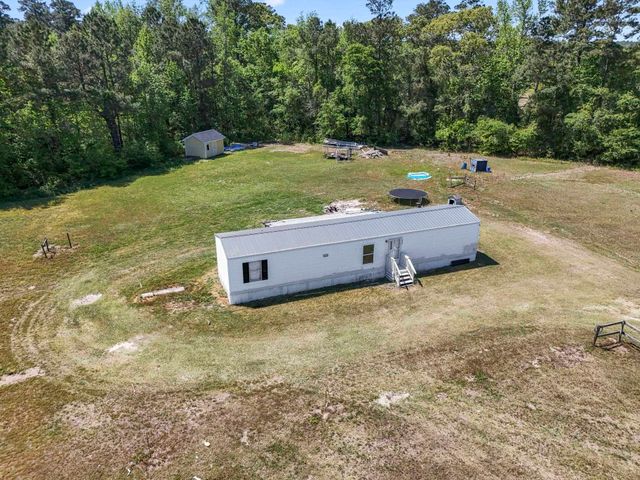 2800 Joyner Swamp Rd., Galivants Ferry, SC 29544