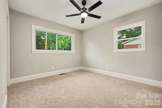 3716 Fieldcrest Road, Charlotte, NC 28217