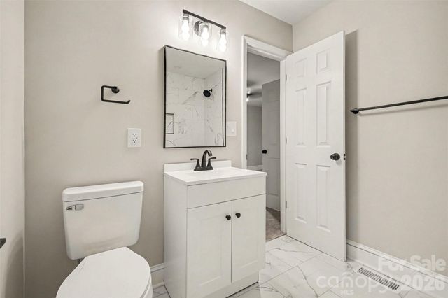 3716 Fieldcrest Road, Charlotte, NC 28217