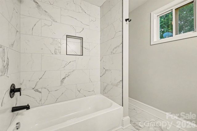 3716 Fieldcrest Road, Charlotte, NC 28217