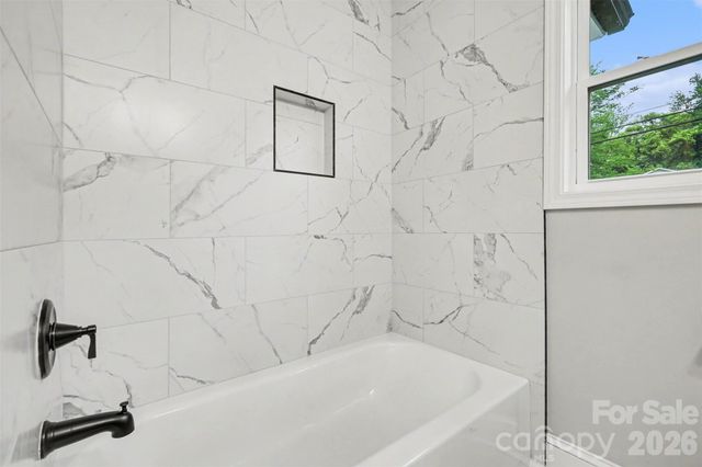 3716 Fieldcrest Road, Charlotte, NC 28217