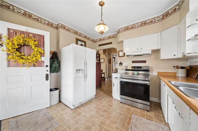 705 High St, Saltsburg Area, PA 15681