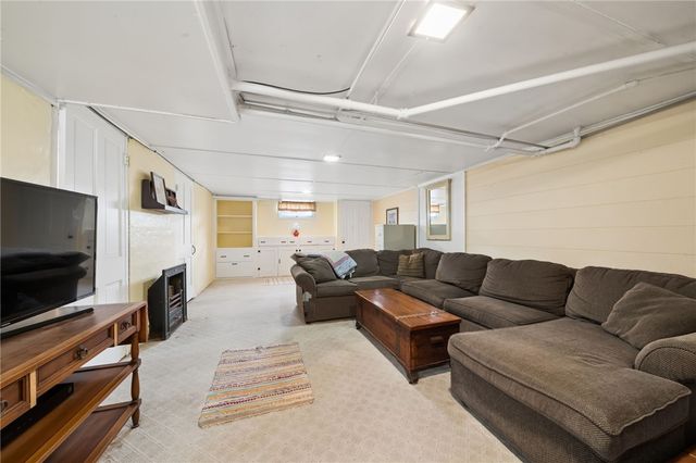 705 High St, Saltsburg Area, PA 15681