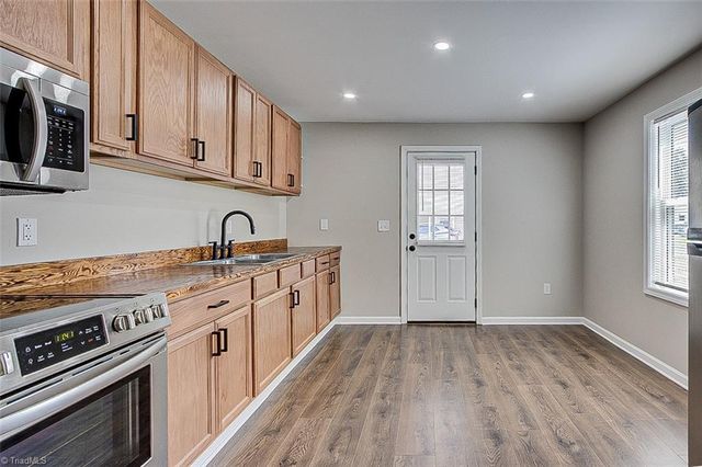 1510 Valley Ridge Drive, High Point, NC 27260