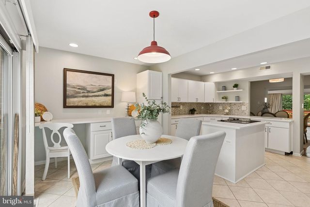 6103 BUCKINGHAM MANOR DR, Baltimore, MD 21210