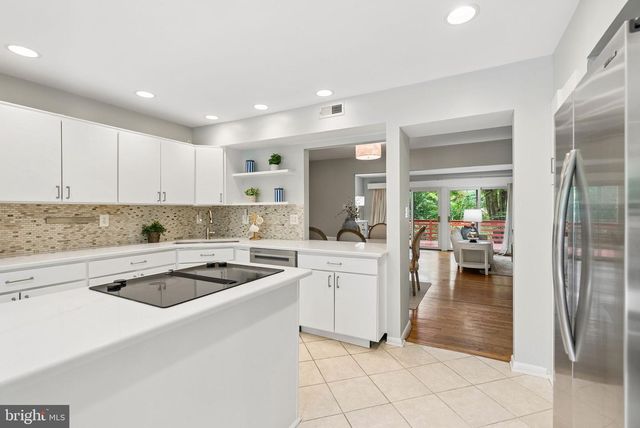 6103 BUCKINGHAM MANOR DR, Baltimore, MD 21210