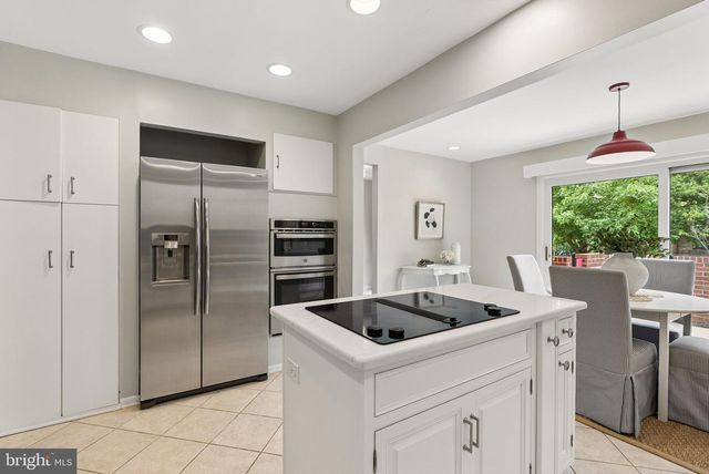 6103 BUCKINGHAM MANOR DR, Baltimore, MD 21210