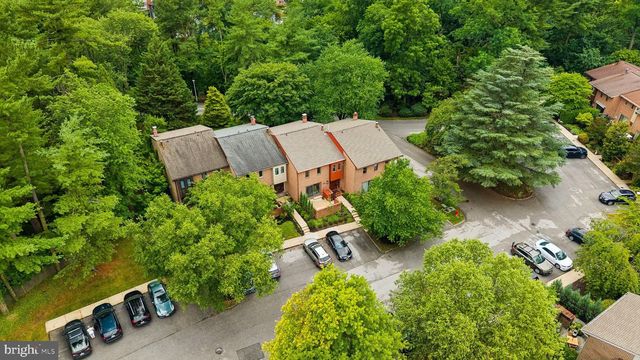 6103 BUCKINGHAM MANOR DR, Baltimore, MD 21210