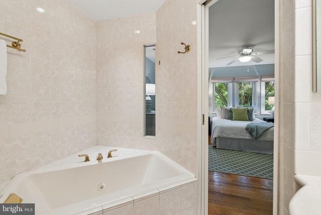 6103 BUCKINGHAM MANOR DR, Baltimore, MD 21210