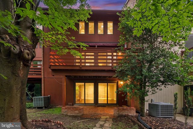 6103 BUCKINGHAM MANOR DR, Baltimore, MD 21210