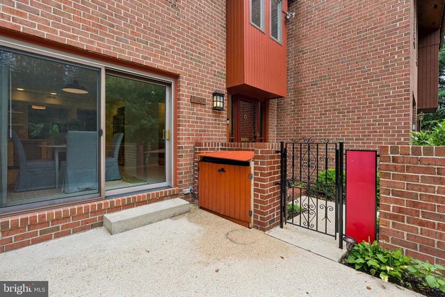 6103 BUCKINGHAM MANOR DR, Baltimore, MD 21210