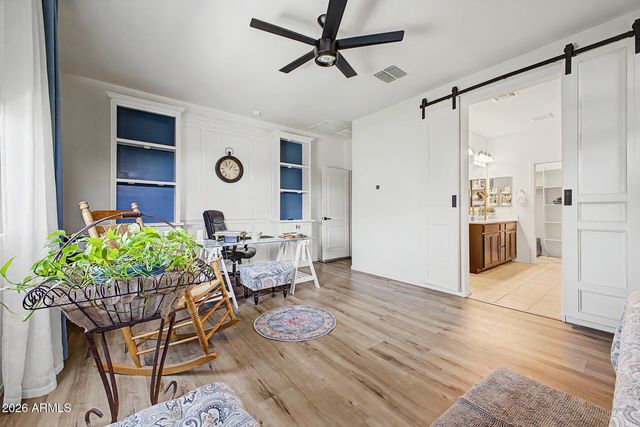 2740 W APOLLO Road, Phoenix, AZ 85041