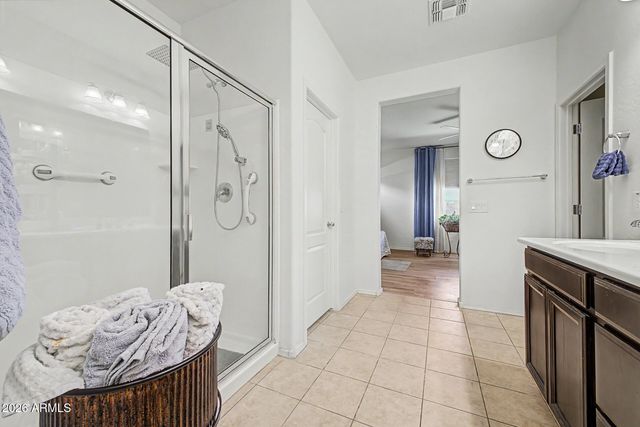 2740 W APOLLO Road, Phoenix, AZ 85041