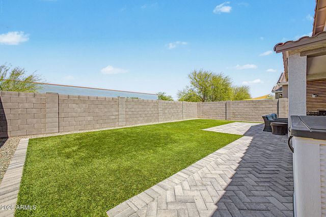 2740 W APOLLO Road, Phoenix, AZ 85041
