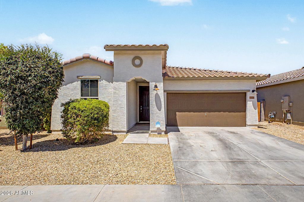 2740 W APOLLO Road, Phoenix, AZ 85041