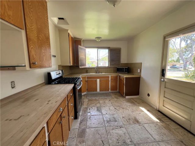 1115 FONTHILL, Torrance, CA 90503