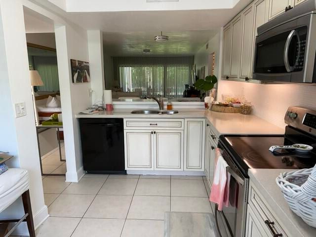 1723 EMBASSY Drive 103, West Palm Beach, FL 33401