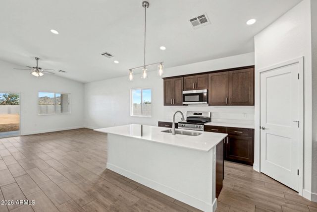 9786 W APPALOOSA Trail, Casa Grande, AZ 85194