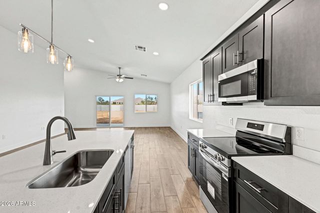 9786 W APPALOOSA Trail, Casa Grande, AZ 85194