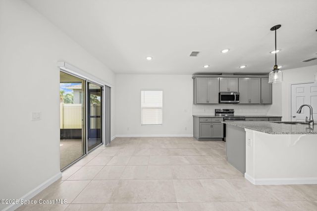 775 Kylar Drive NW, Palm Bay, FL 32907