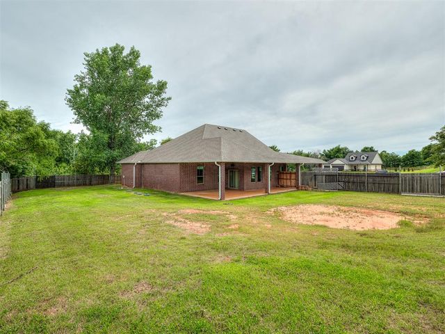 10000 Eagle Point, Newalla, OK 74857