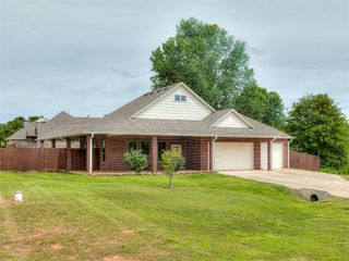 10000 Eagle Point, Newalla, OK 74857
